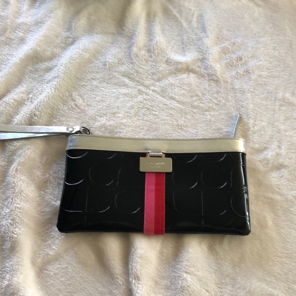 Kate Spade wristlet - Picture 1 of 4